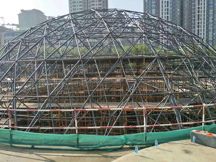 广水球形网架钢结构施工